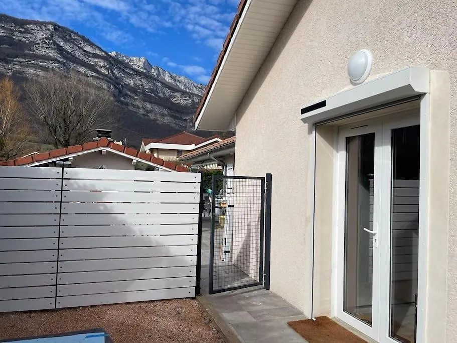 Grenoble Sud Varces Suite Privatisee Au Pied Des Montagnes 0*, Varces-Allieres-et-Risset