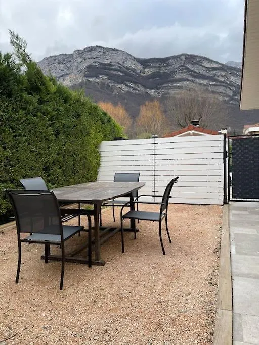 Grenoble Sud Varces Suite Privatisee Au Pied Des Montagnes
