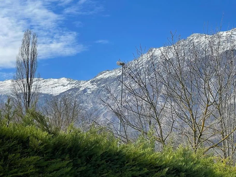 Grenoble Sud Varces Suite Privatisee Au Pied Des Montagnes France